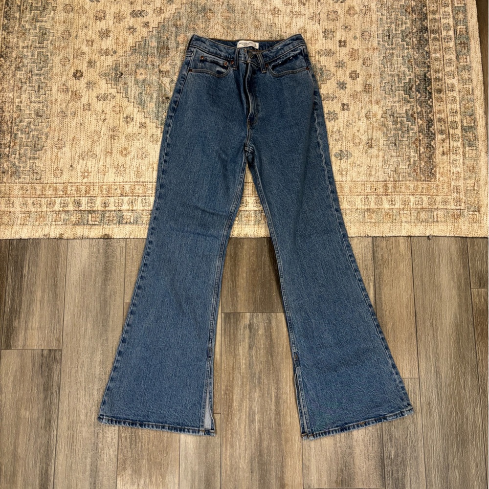 Abercrombie the vintage flare high rise jeans